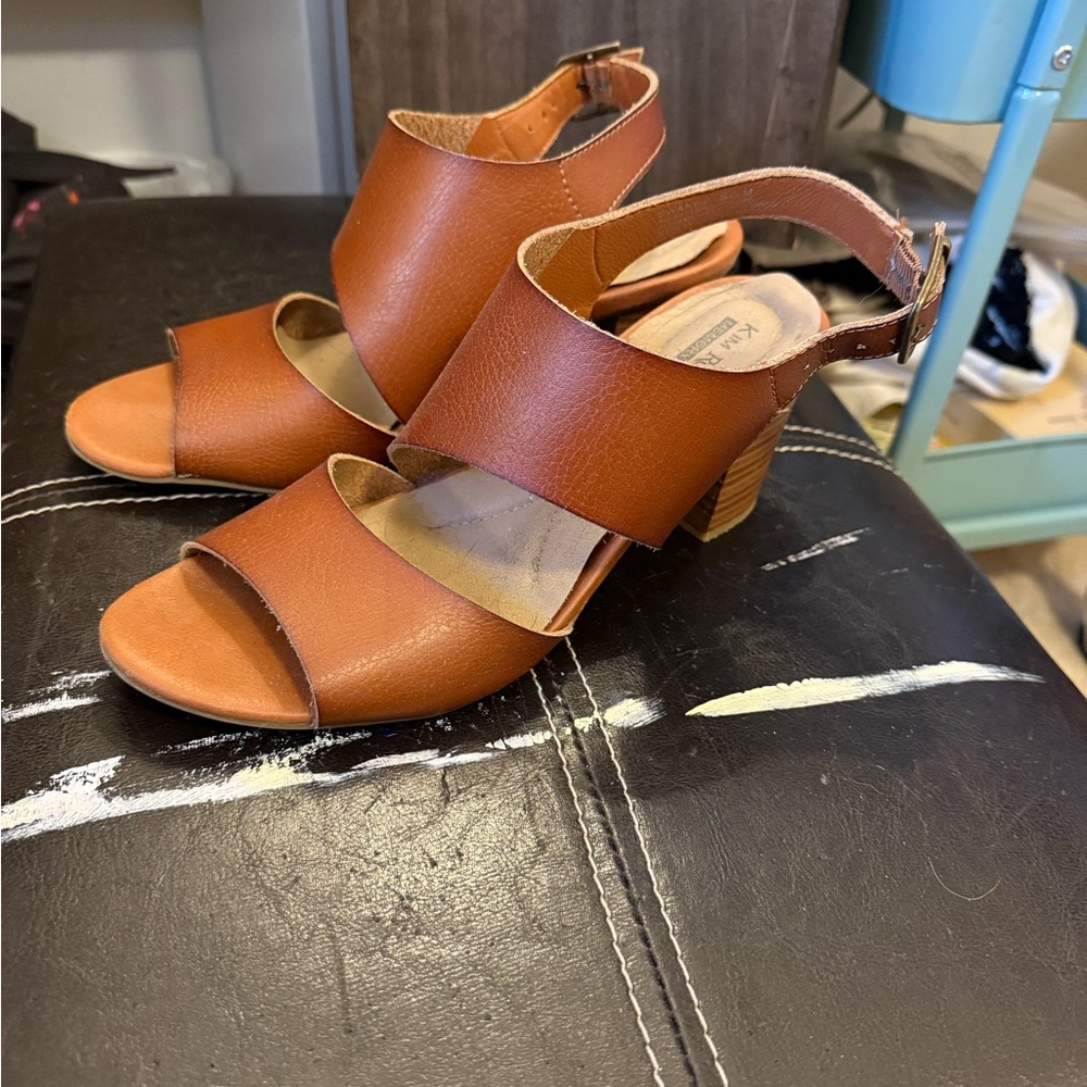 Leather Block Heel sandals